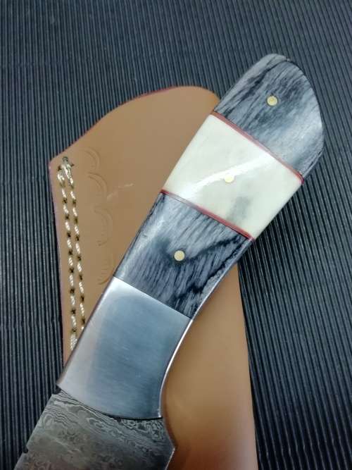 HANDMADE DAMASCUS STEEL HUNTING KNIFE !!!