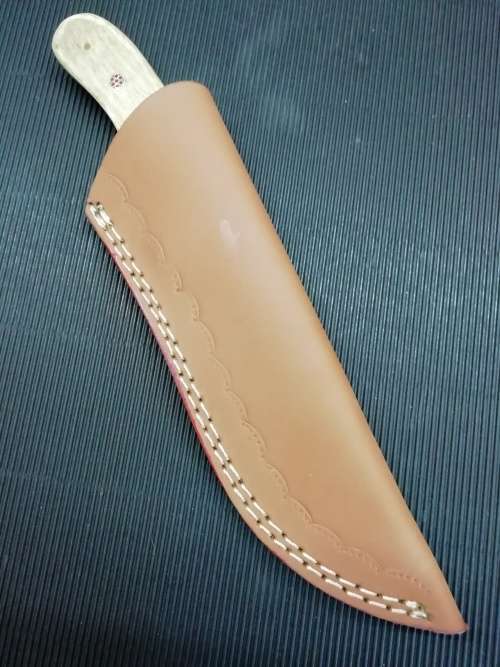 HANDMADE DAMASCUS STEEL HUNTING KNIFE !!!