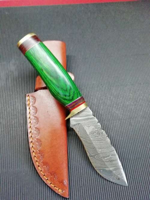 HANDMADE DAMASCUS STEEL HUNTING KNIFE !!!