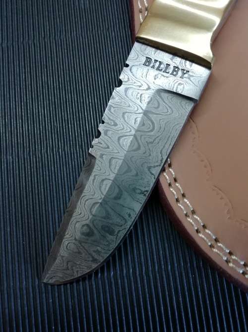 HANDMADE DAMASCUS STEEL HUNTING KNIFE !!!