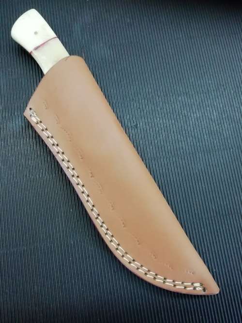 HANDMADE DAMASCUS STEEL HUNTING KNIFE !!!