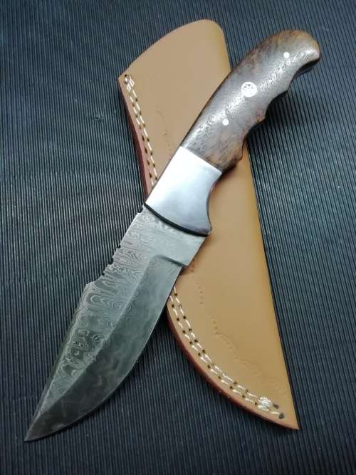 HANDMADE DAMASCUS STEEL HUNTING KNIFE !!!