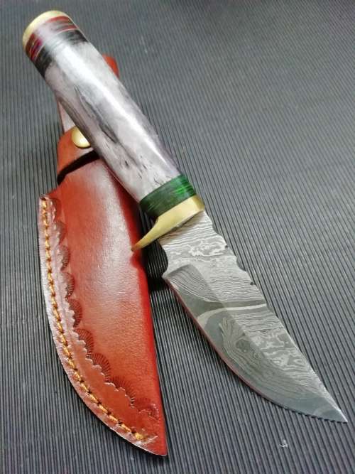 HANDMADE DAMASCUS STEEL HUNTING KNIFE !!!