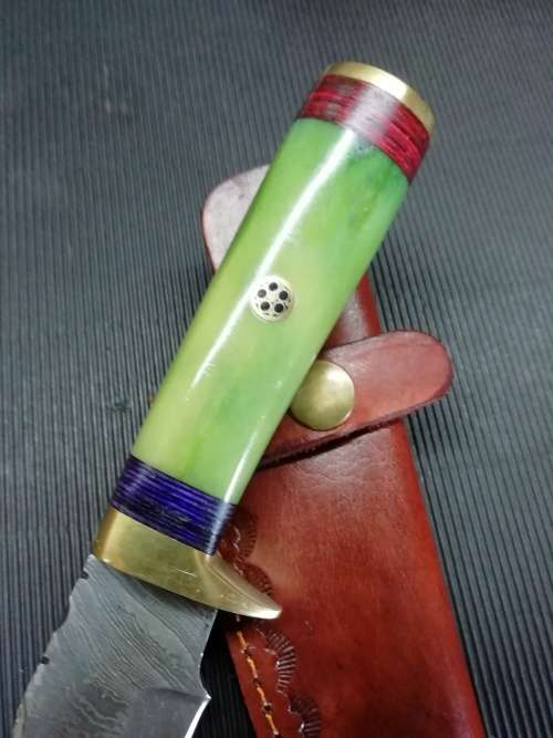 HANDMADE DAMASCUS STEEL HUNTING KNIFE !!!