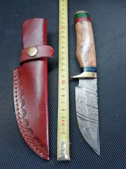 HANDMADE DAMASCUS STEEL HUNTING KNIFE !!!
