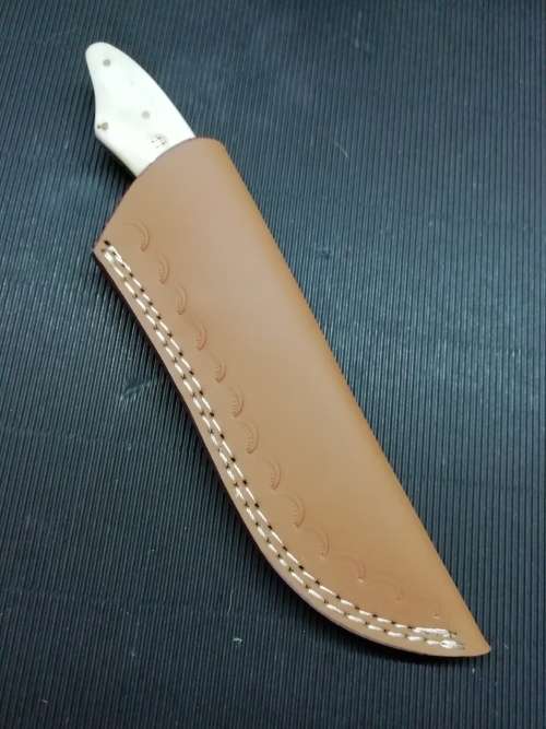 HANDMADE DAMASCUS STEEL HUNTING KNIFE !!!
