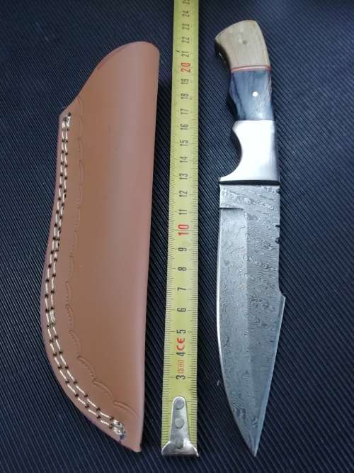 HANDMADE DAMASCUS STEEL HUNTING KNIFE !!!