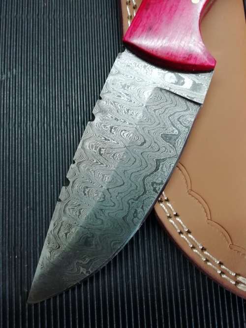 HANDMADE DAMASCUS STEEL HUNTING KNIFE !!!
