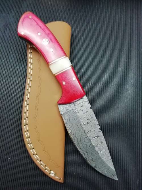 HANDMADE DAMASCUS STEEL HUNTING KNIFE !!!
