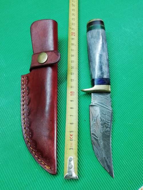 HANDMADE DAMASCUS STEEL HUNTING KNIFE !!!