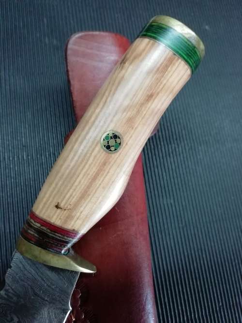 HANDMADE DAMASCUS STEEL HUNTING KNIFE !!!