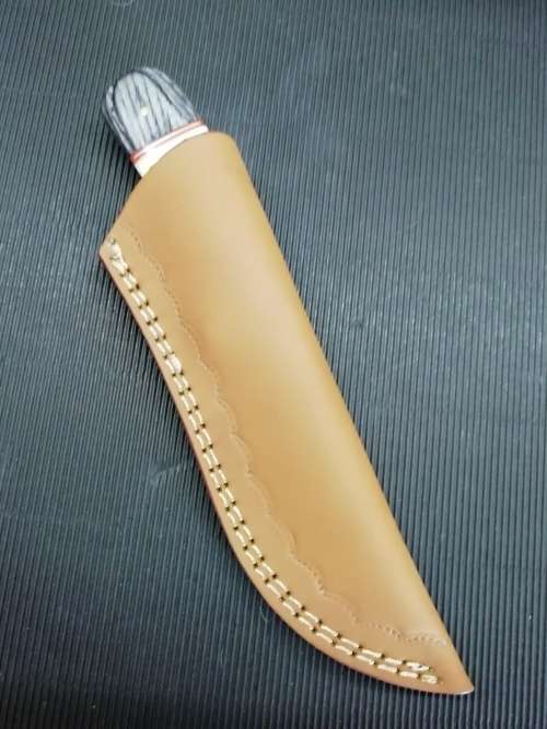 HANDMADE DAMASCUS STEEL HUNTING KNIFE !!!