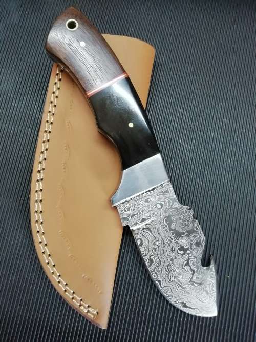 HANDMADE DAMASCUS STEEL SKINNING KNIFE !!!