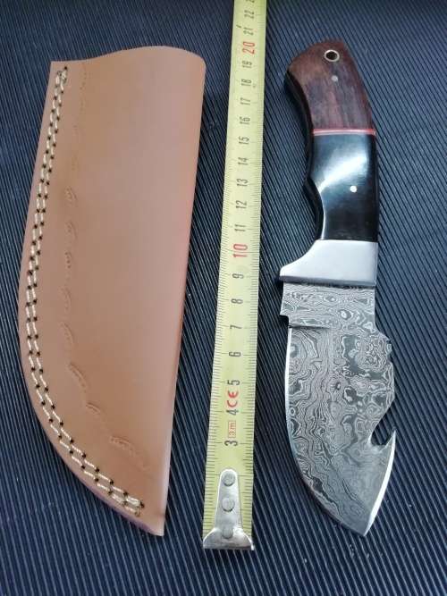 HANDMADE DAMASCUS STEEL SKINNING KNIFE !!!