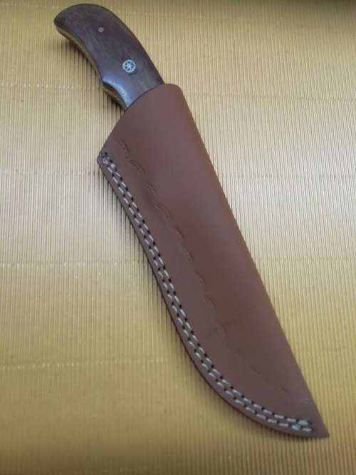 HANDMADE DAMASCUS STEEL HUNTING KNIFE !!!