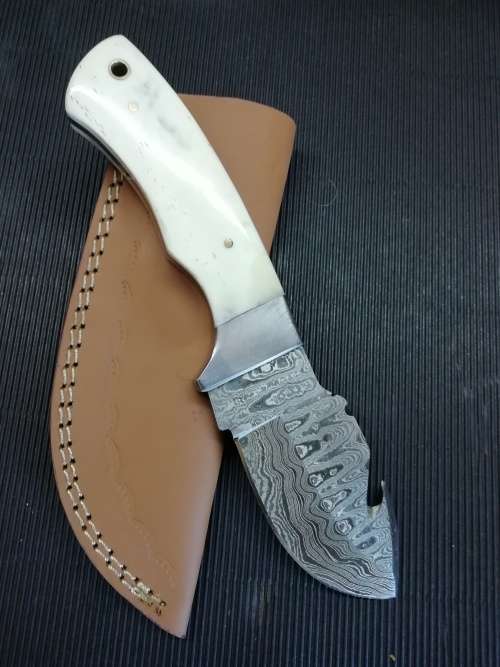 HANDMADE DAMASCUS STEEL SKINNING KNIFE !!!