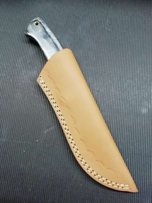 HANDMADE DAMASCUS STEEL HUNTING KNIFE !!!