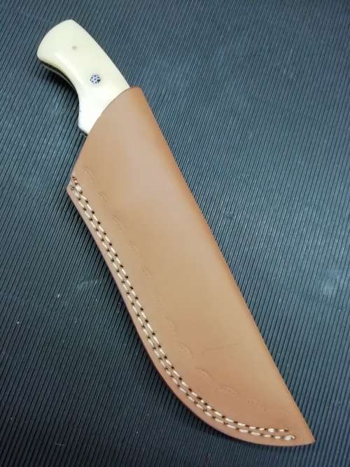HANDMADE DAMASCUS STEEL HUNTING KNIFE !!!