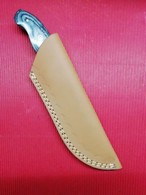 HANDMADE DAMASCUS STEEL HUNTING KNIFE !!!
