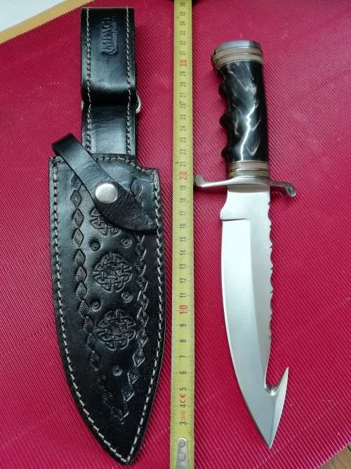 HANDMADE STAINLESS STEEL HUNTING KNIFE !!!