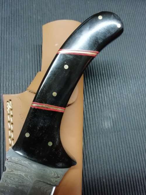 HANDMADE DAMASCUS STEEL HUNTING KNIFE !!!