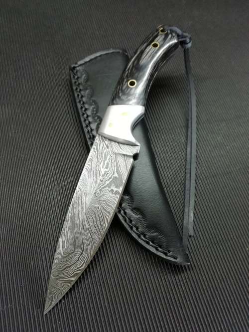 HANDMADE DAMASCUS STEEL HUNTING KNIFE !!!