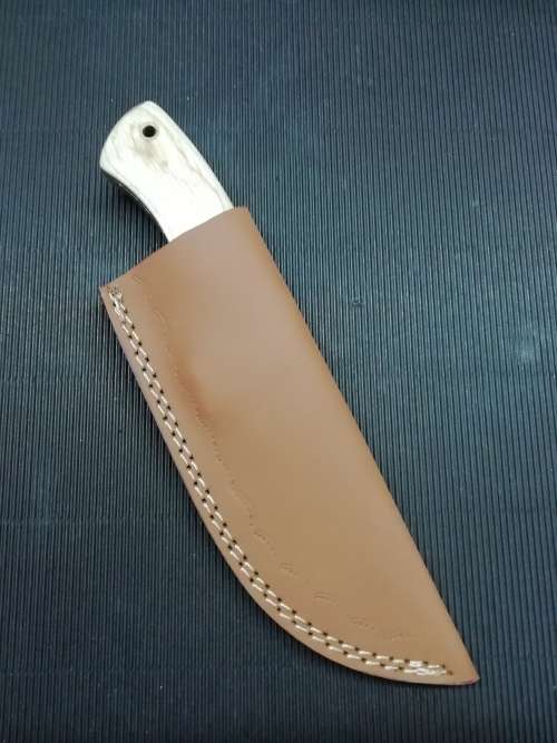 HANDMADE DAMASCUS STEEL HUNTING KNIFE !!!
