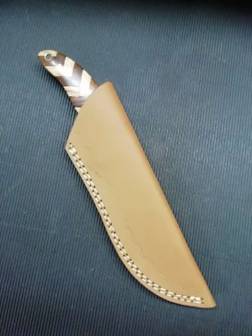 HANDMADE DAMASCUS STEEL HUNTING KNIFE !!!