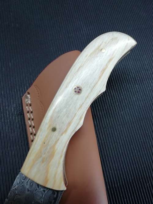 DAMASCUS STEEL HUNTING KNIFE !!!