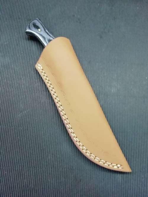 HANDMADE DAMASCUS STEEL HUNTING KNIFE !!!