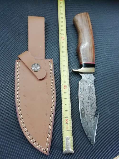 HANDMADE DAMASCUS STEEL HUNTING KNIFE !!!