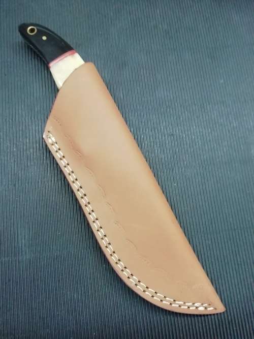 HANDMADE DAMASCUS STEEL HUNTING KNIFE !!!