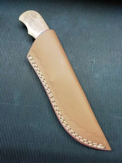 HANDMADE DAMASCUS STEEL HUNTING KNIFE !!!