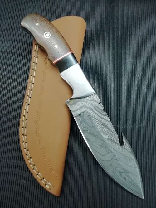 HANDMADE DAMASCUS STEEL HUNTING KNIFE !!!