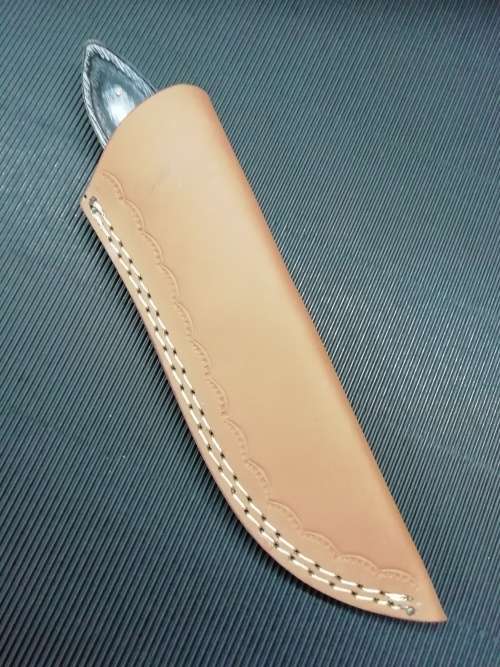 HANDMADE DAMASCUS STEEL HUNTING KNIFE !!!