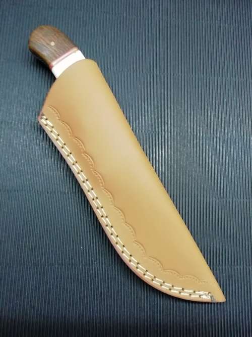 HANDMADE DAMASCUS STEEL HUNTING KNIFE !!!