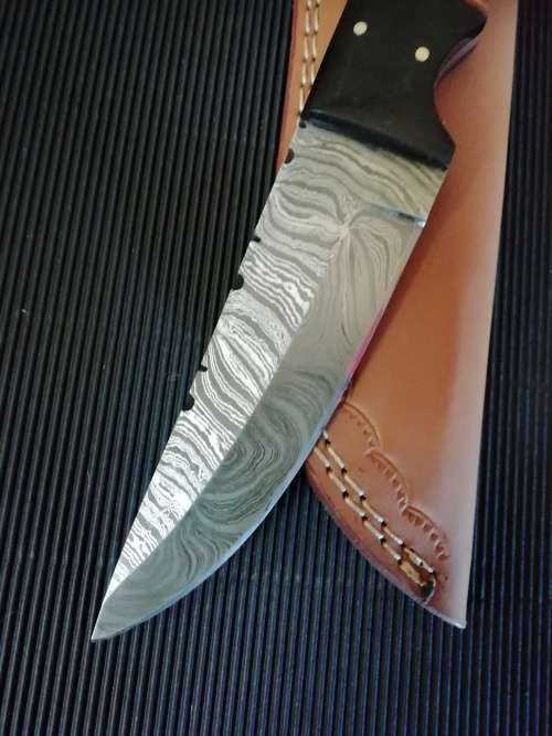 HANDMADE DAMASCUS STEEL HUNTING KNIFE !!!