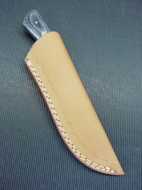HANDMADE DAMASCUS STEEL HUNTING KNIFE !!!