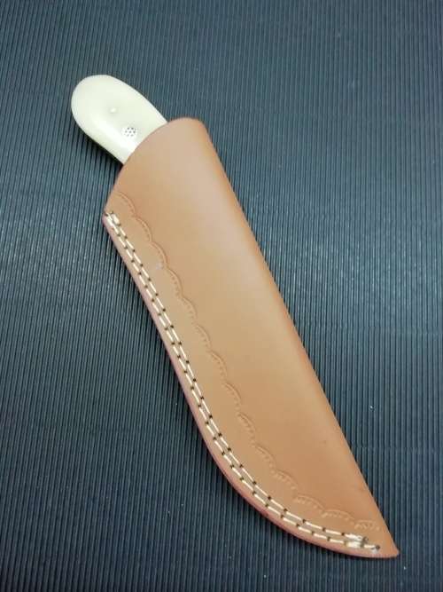 HANDMADE DAMASCUS STEEL HUNTING KNIFE !!!