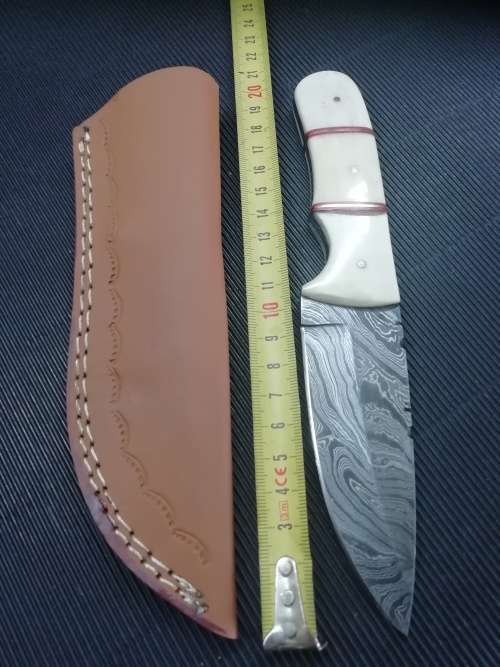 HANDMADE DAMASCUS STEEL HUNTING KNIFE !!!