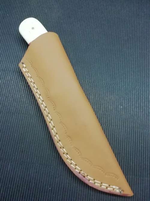 HANDMADE DAMASCUS STEEL HUNTING KNIFE !!!