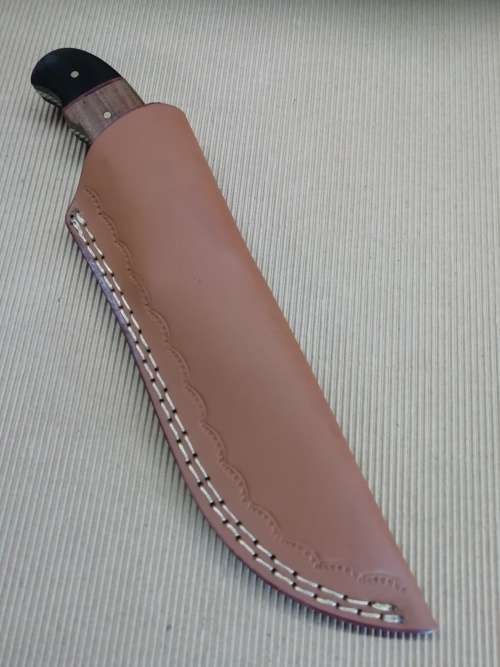 HANDMADE DAMASCUS STEEL HUNTING KNIFE !!!