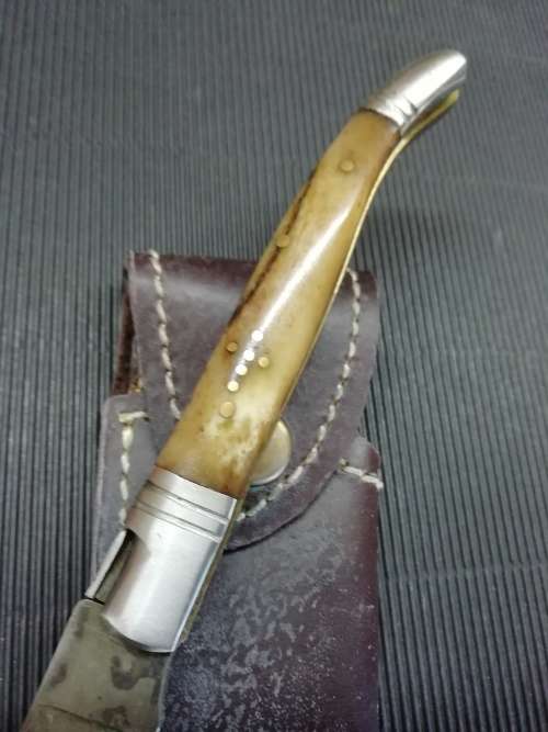 HANDMADE DAMASCUS STEEL HUNTING KNIFE !!!