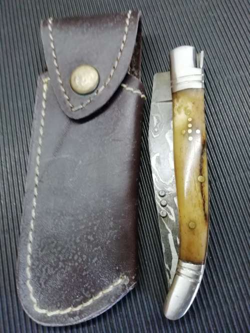 HANDMADE DAMASCUS STEEL HUNTING KNIFE !!!