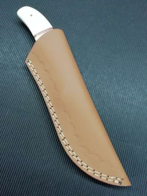 HANDMADE DAMASCUS STEEL HUNTING KNIFE !!!