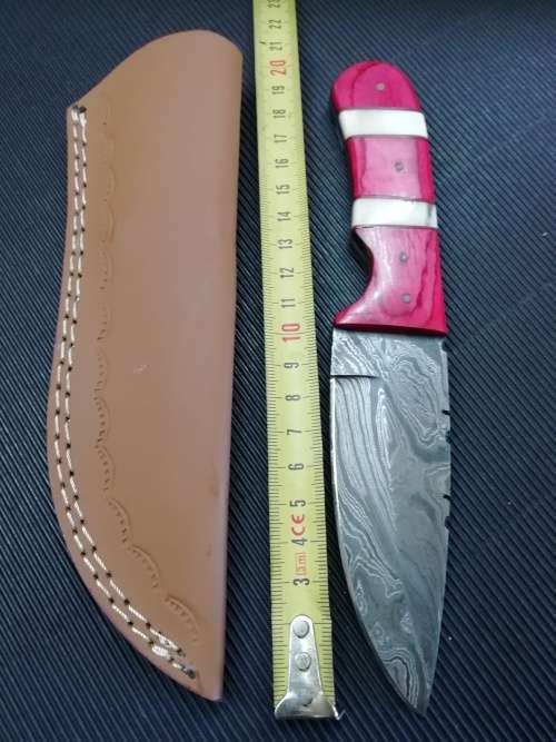 HANDMADE DAMASCUS STEEL HUNTING KNIFE !!!