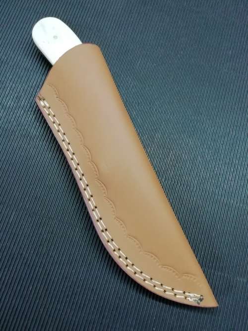 HANDMADE DAMASCUS STEEL HUNTING KNIFE !!!