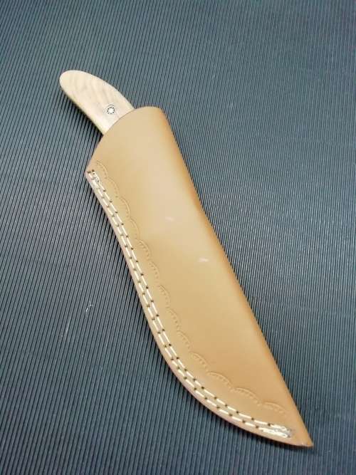 HANDMADE DAMASCUS STEEL HUNTING KNIFE !!!