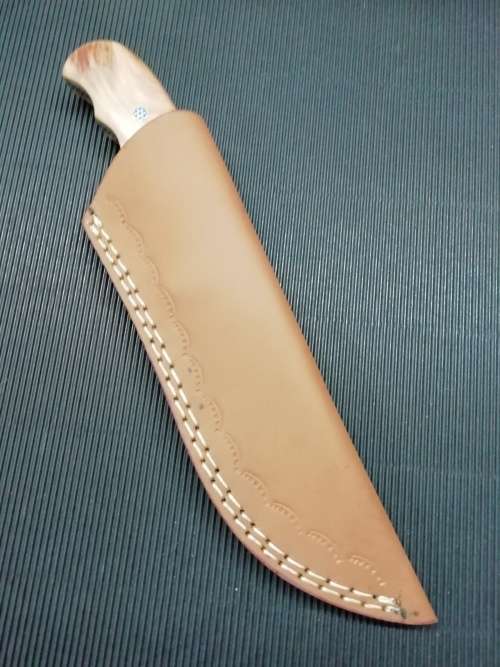 HANDMADE DAMASCUS STEEL HUNTING KNIFE !!!