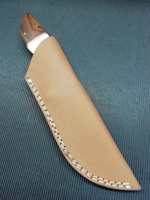 HANDMADE DAMASCUS STEEL HUNTING KNIFE !!!